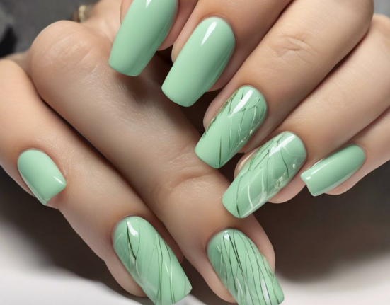 Minty Fresh: Exquisite Pastel Green Nail Designs Embrace Subtle Elegance